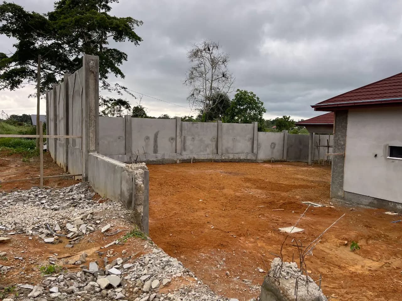 Équipe ETS’2i au travail sur un chantier de trois semaines dans le Sud — vue 4