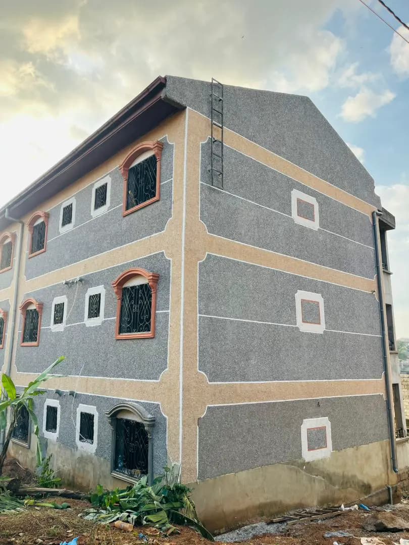 Travaux de mur réalisés par ETS’2i à Douala — vue 6